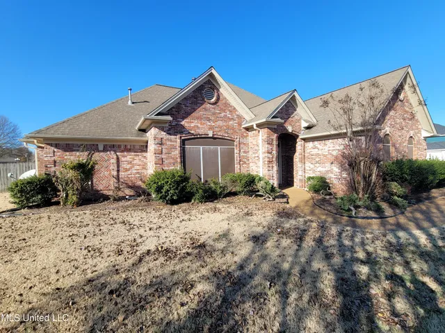 $399,000 | 13165 Coldwater Drive, Olive Branch, MS 38654