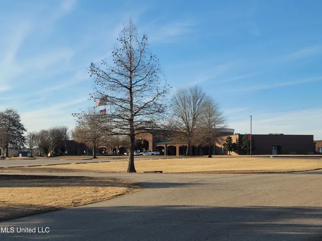 $399,000 | 13165 Coldwater Drive, Olive Branch, MS 38654