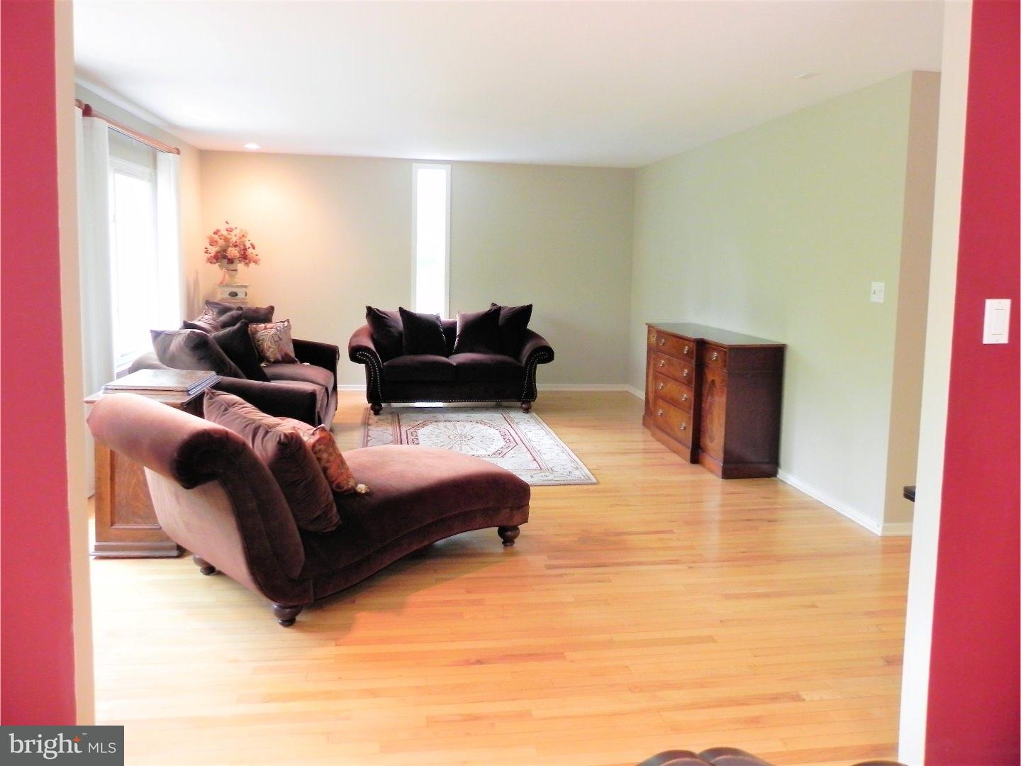 109 Dunns Cove Road Media, PA 19063 - Photo 8 of 25 Gallery Image 8