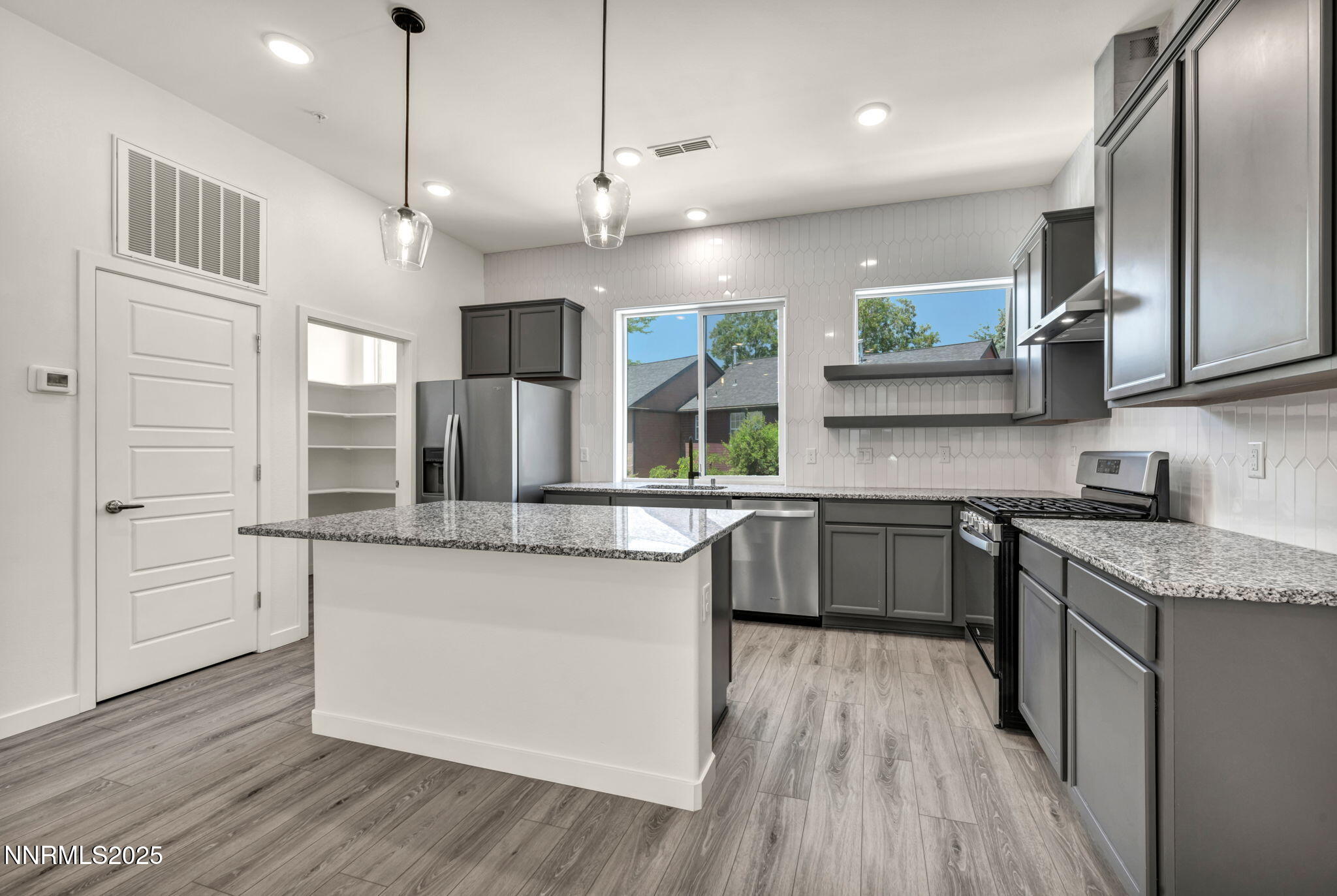 2566 River Hatchling Lane Reno, NV 89503 - Photo 10 of 50 39-web-or-mls-2566-river-hatchling-ln