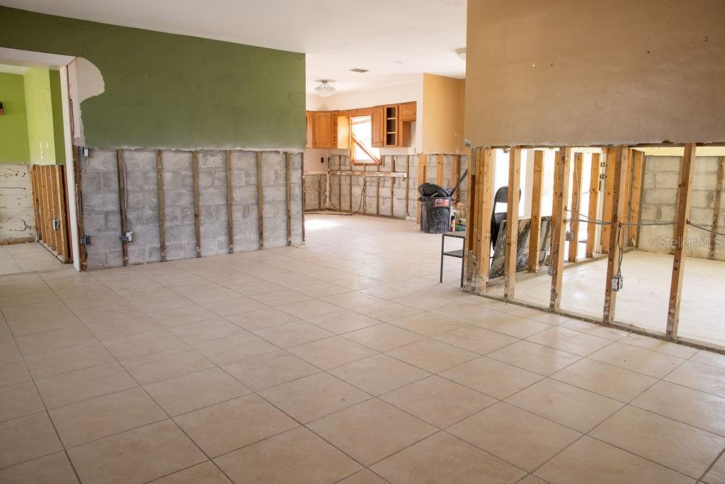 10126 4th Street East Treasure Island, FL 33706 - Photo 19 of 34