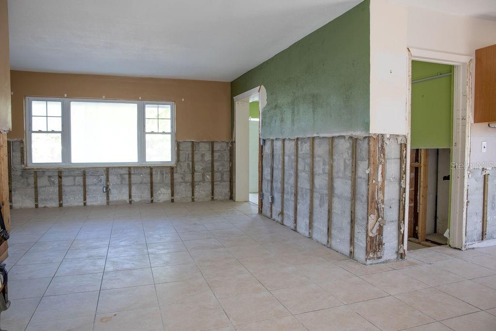 10126 4th Street East Treasure Island, FL 33706 - Photo 20 of 34