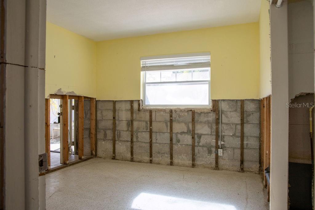 10126 4th Street East Treasure Island, FL 33706 - Photo 28 of 34