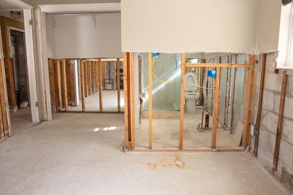10126 4th Street East Treasure Island, FL 33706 - Photo 32 of 34