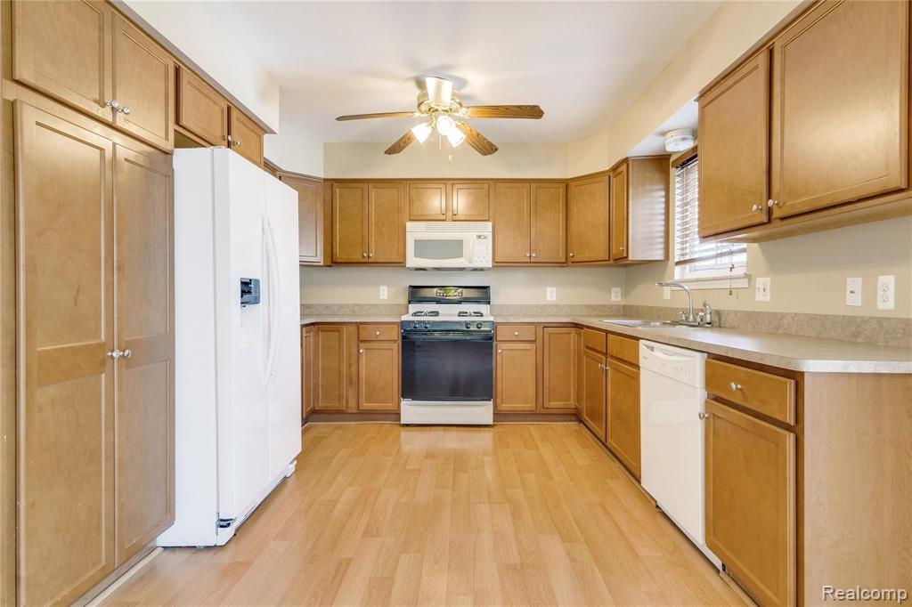 3476 Cone Avenue Rochester Hills, MI 48309 - Photo 13 of 53
