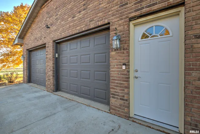 $499,900 | 1619 West Hallock Hollow Road, Edelstein, IL 61526