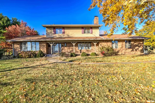 $499,900 | 1619 West Hallock Hollow Road, Edelstein, IL 61526