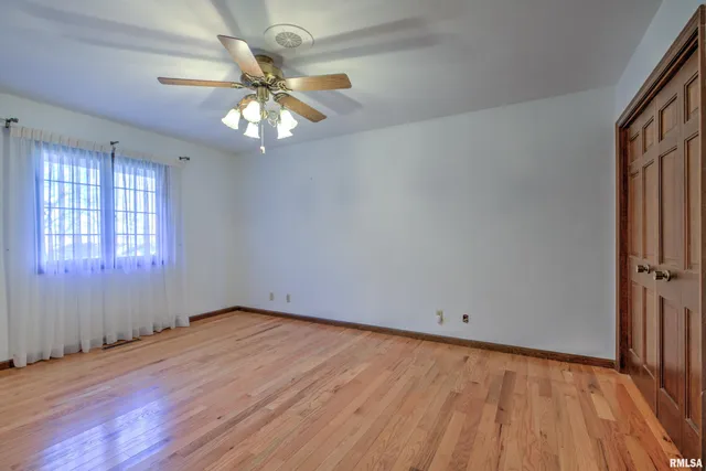 $499,900 | 1619 West Hallock Hollow Road, Edelstein, IL 61526