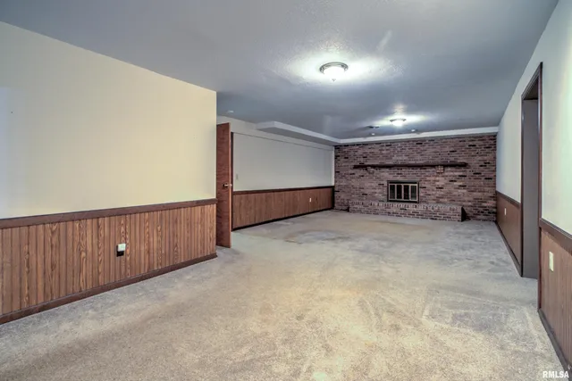 $499,900 | 1619 West Hallock Hollow Road, Edelstein, IL 61526