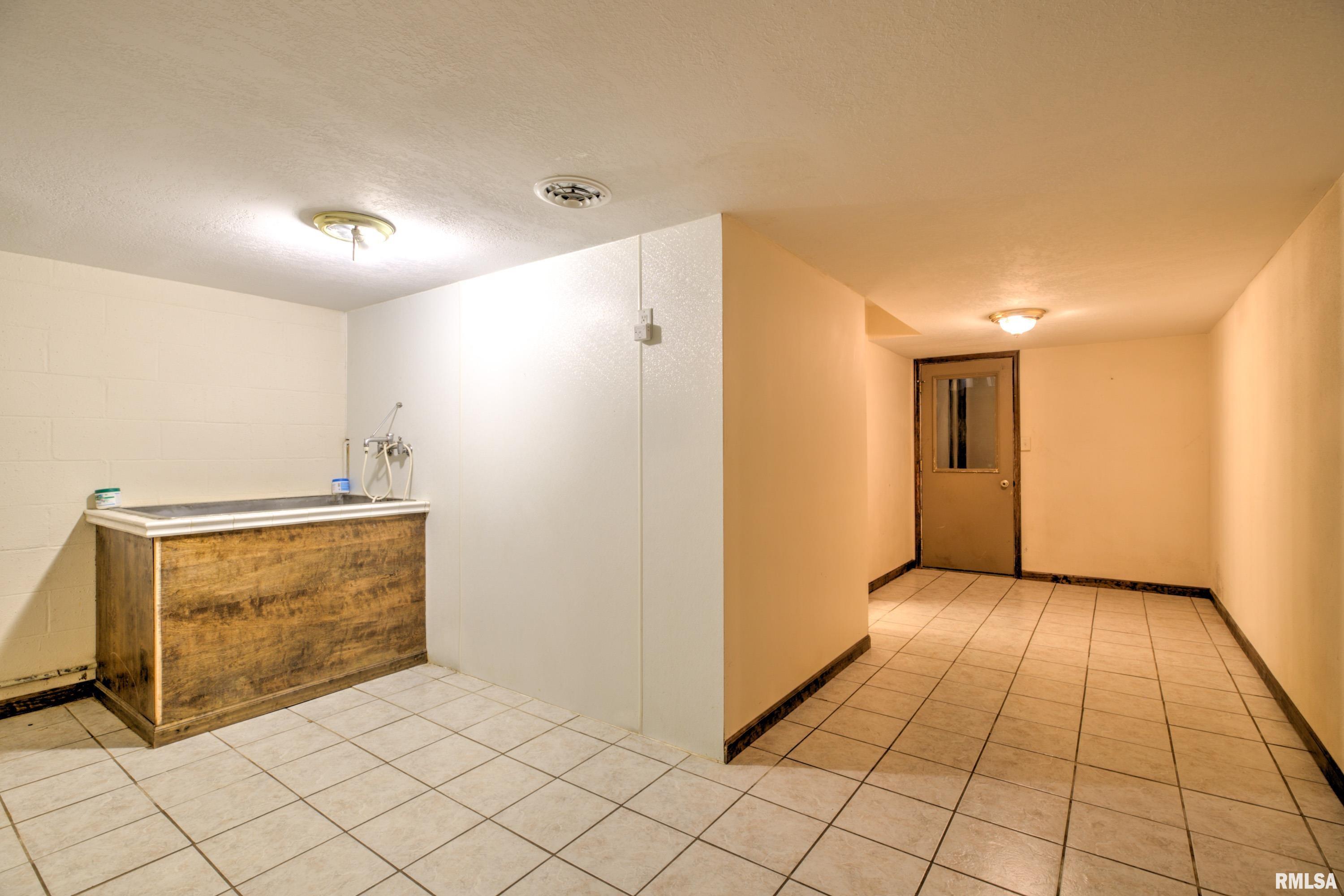 1619 West Hallock Hollow Road Edelstein, IL 61526 - Photo 49 of 68