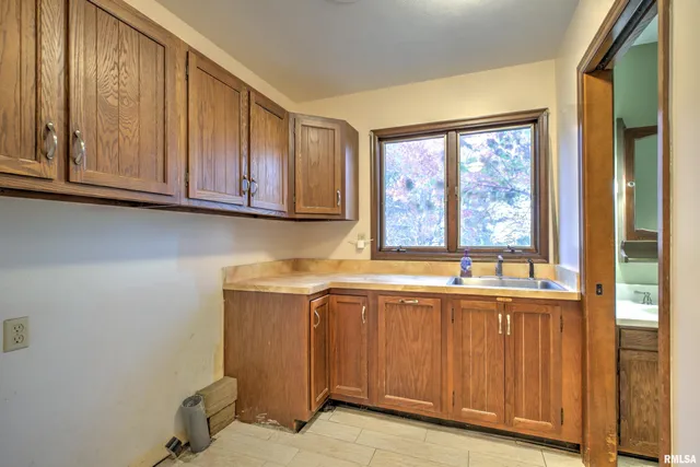 $499,900 | 1619 West Hallock Hollow Road, Edelstein, IL 61526