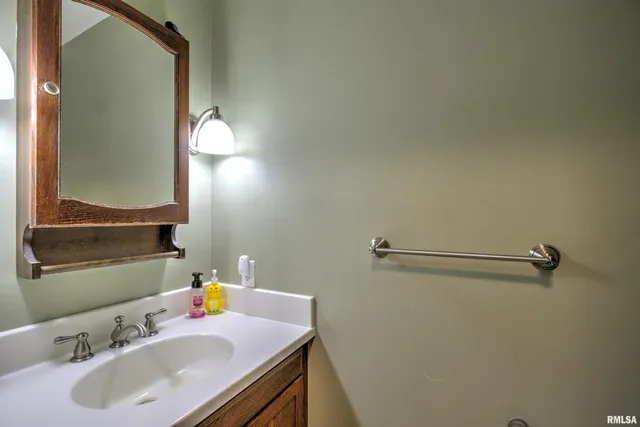 $499,900 | 1619 West Hallock Hollow Road, Edelstein, IL 61526