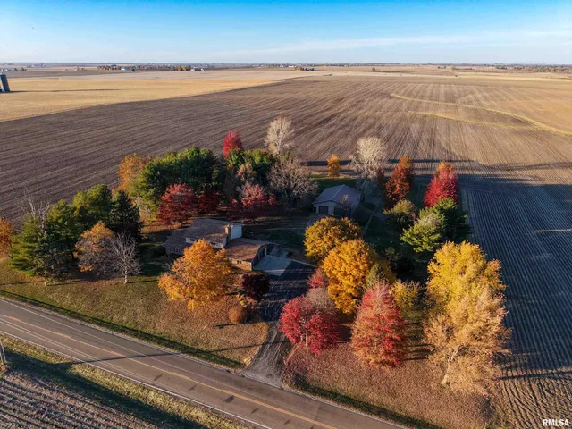 $499,900 | 1619 West Hallock Hollow Road, Edelstein, IL 61526