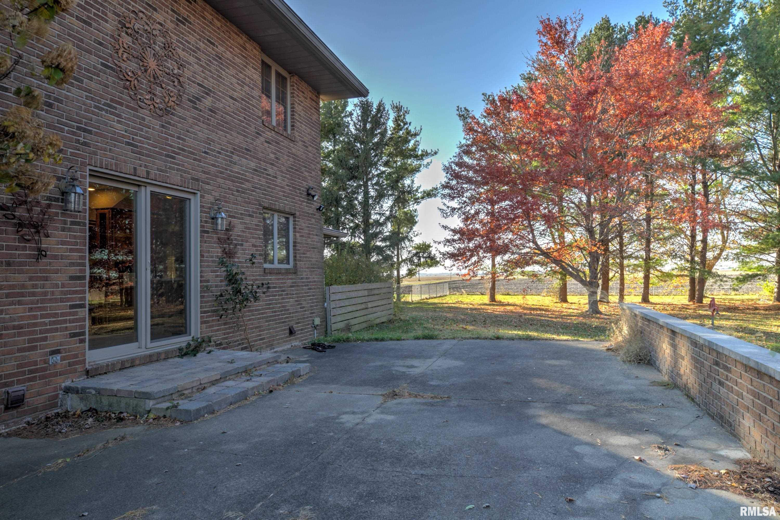 1619 West Hallock Hollow Road Edelstein, IL 61526 - Photo 10 of 68