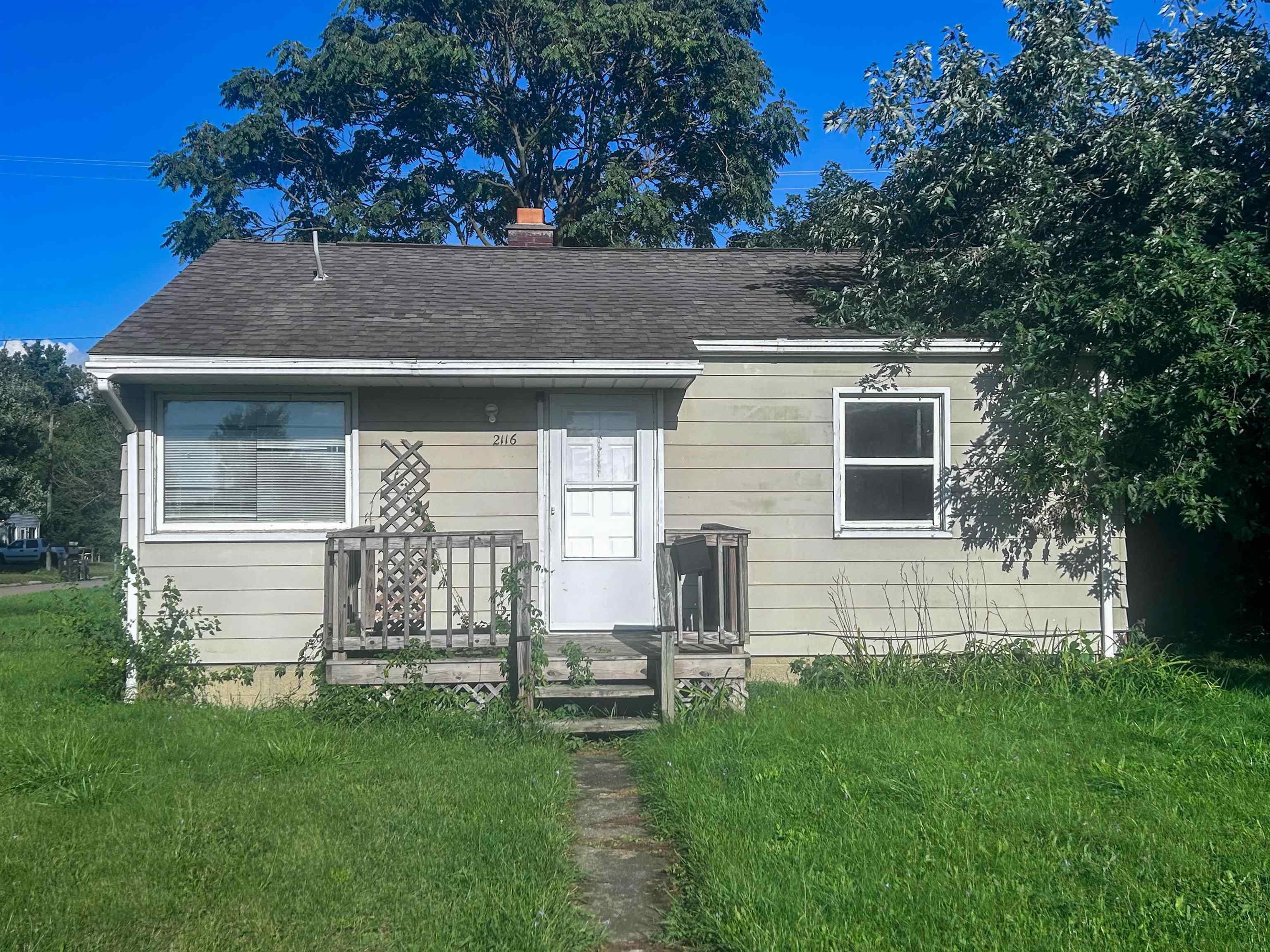 2116 Branch Road Flint, MI 48506 - Photo 1 of 11 50186992-14c86604-51d6-4f67-9ec8-c33d3e6e6e45.JPG