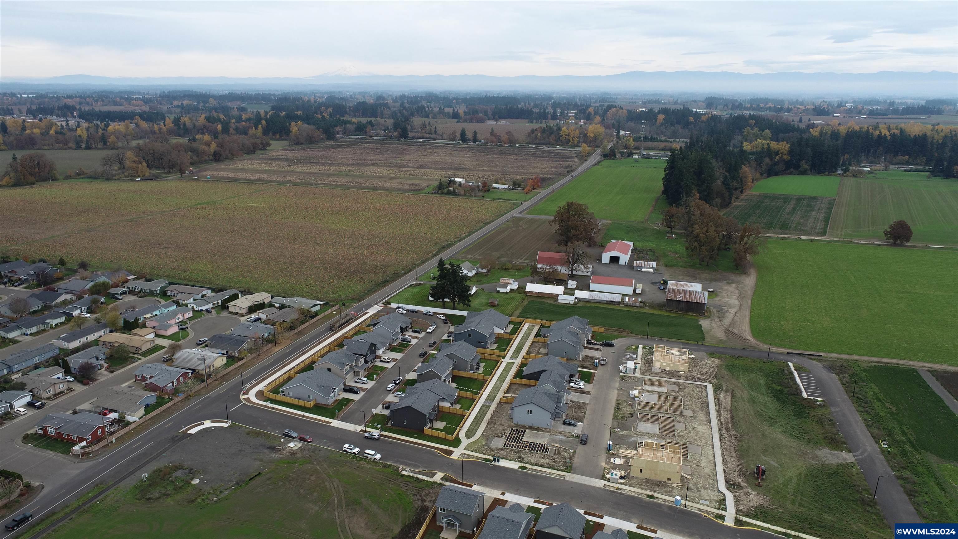 11206 Blueberry Loop Donald, OR 97020 - Photo 4 of 4