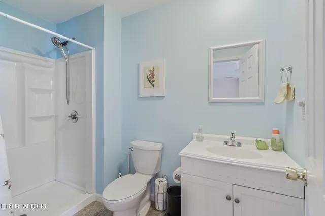 $495,000 | 5090 Dovewood Way, Unit 6, Knoxville, TN 37918