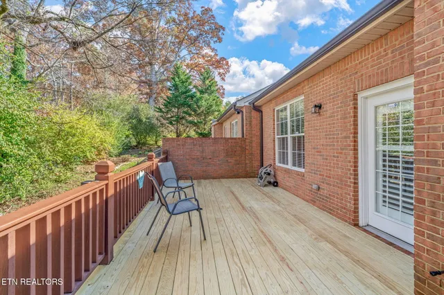 $495,000 | 5090 Dovewood Way, Unit 6, Knoxville, TN 37918