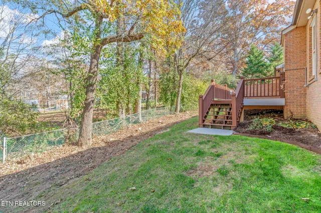 $495,000 | 5090 Dovewood Way, Unit 6, Knoxville, TN 37918