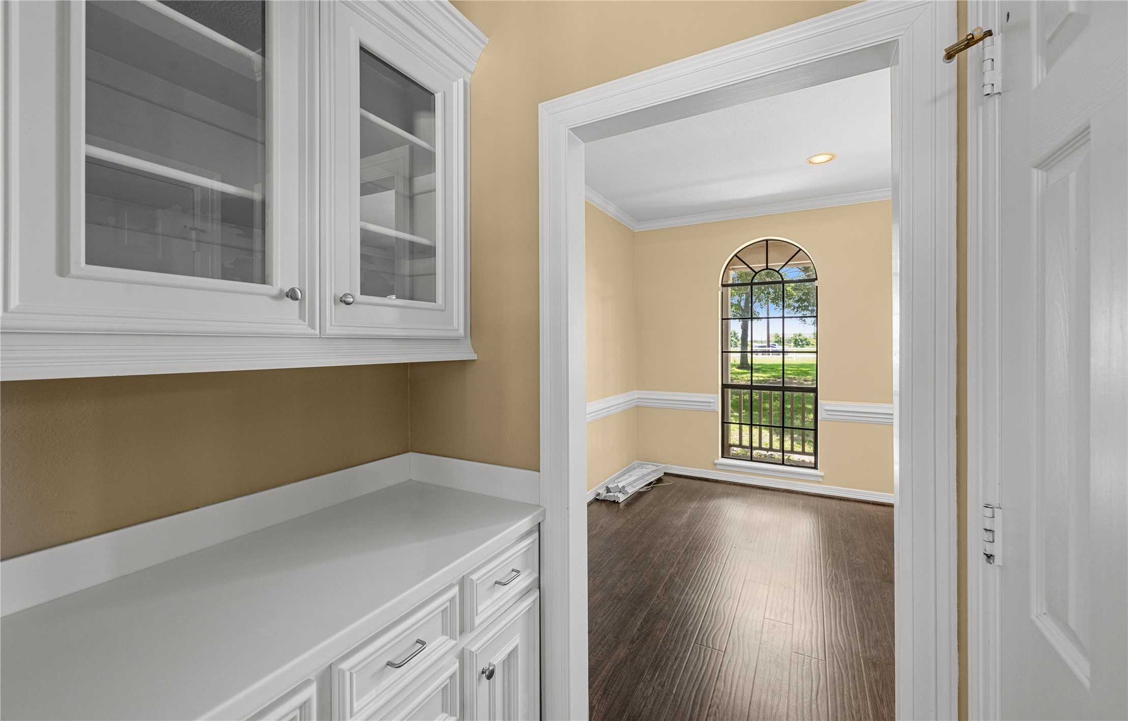 20240 Cypress Rosehill Road Tomball, TX 77377 - Photo 15 of 26 an entryway with wooden floor and a window