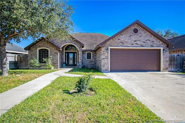 $1,800 | 3402 North Robin Avenue, Pharr, TX 78577