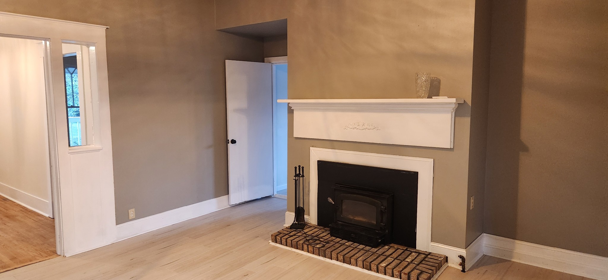 126 West End Avenue Centerville, TN 37033 - Photo 12 of 28 a living room with furniture and a fireplace