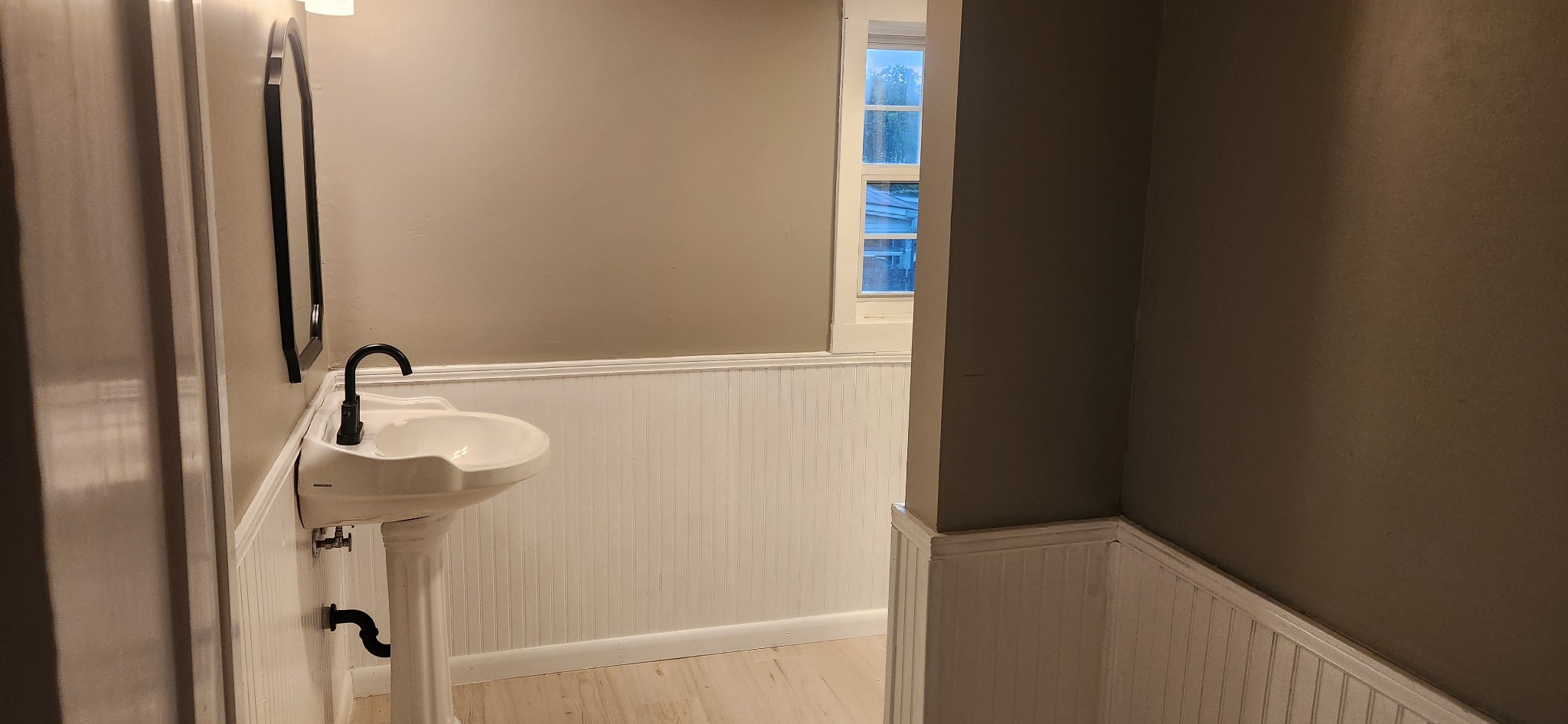 126 West End Avenue Centerville, TN 37033 - Photo 22 of 28 a close view of a closet and tap