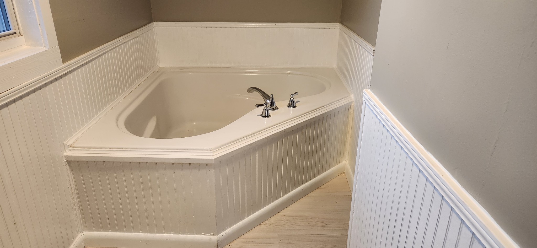 126 West End Avenue Centerville, TN 37033 - Photo 23 of 28 a bathroom with a sink and mirror