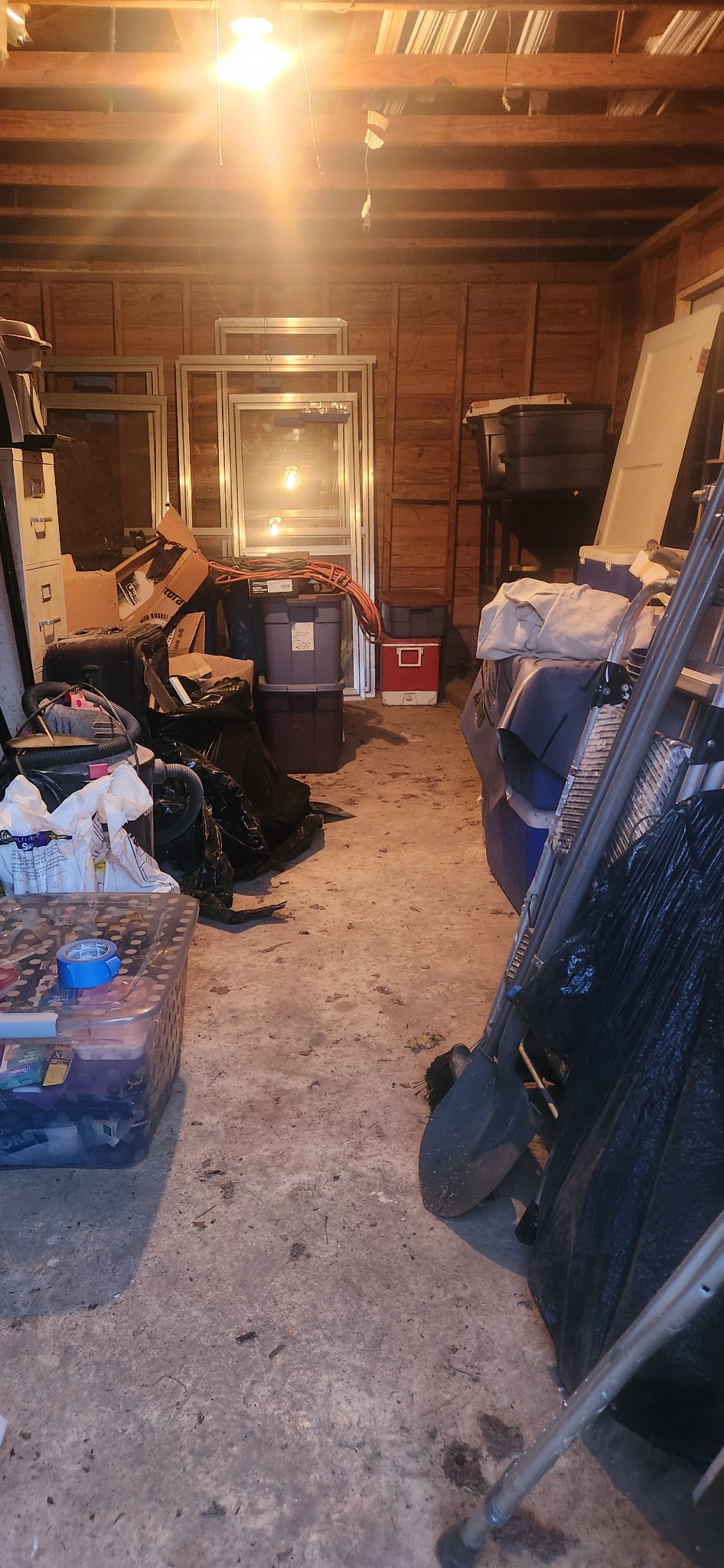 126 West End Avenue Centerville, TN 37033 - Photo 28 of 28 a room with furniture