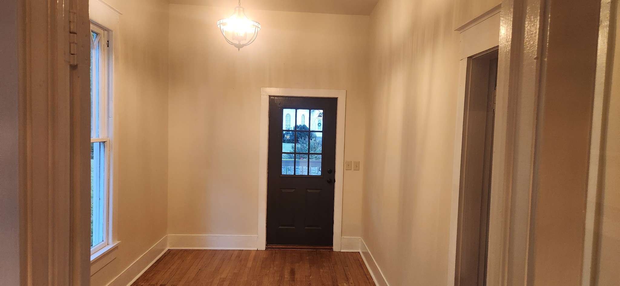 126 West End Avenue Centerville, TN 37033 - Photo 10 of 28 a view of an entryway door