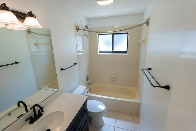 $460,000 | 15028 Redcliff Drive, Tampa, FL 33625