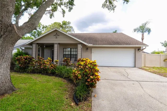$460,000 | 15028 Redcliff Drive, Tampa, FL 33625