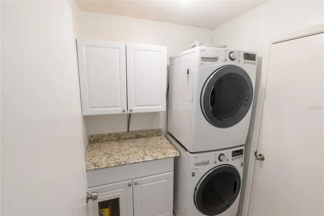 $460,000 | 15028 Redcliff Drive, Tampa, FL 33625