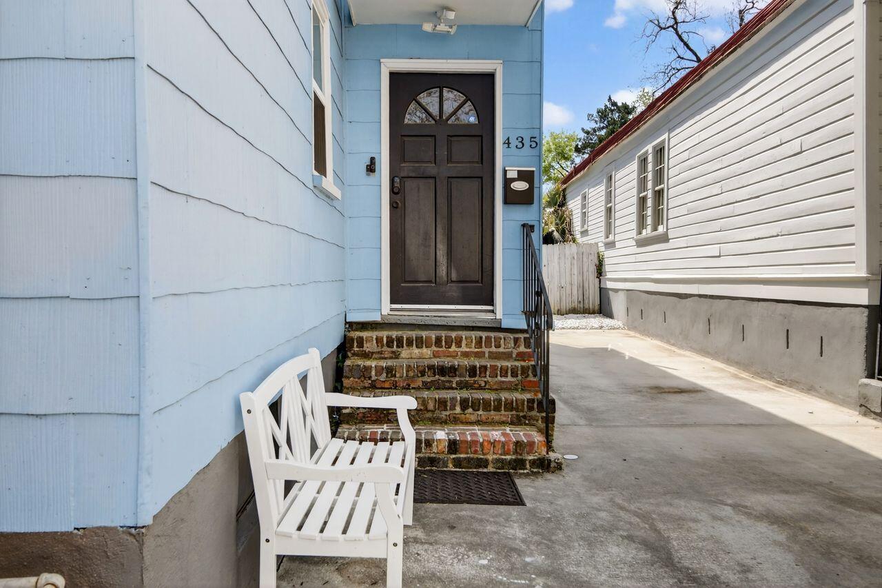435 Race Street Charleston, SC 29403 - Photo 3 of 42 Front Entry