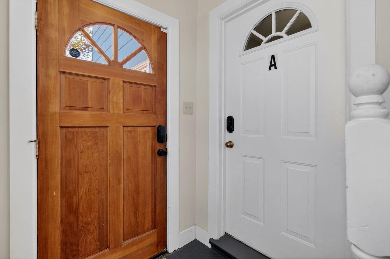 435 Race Street Charleston, SC 29403 - Photo 5 of 42 Front Porch entry