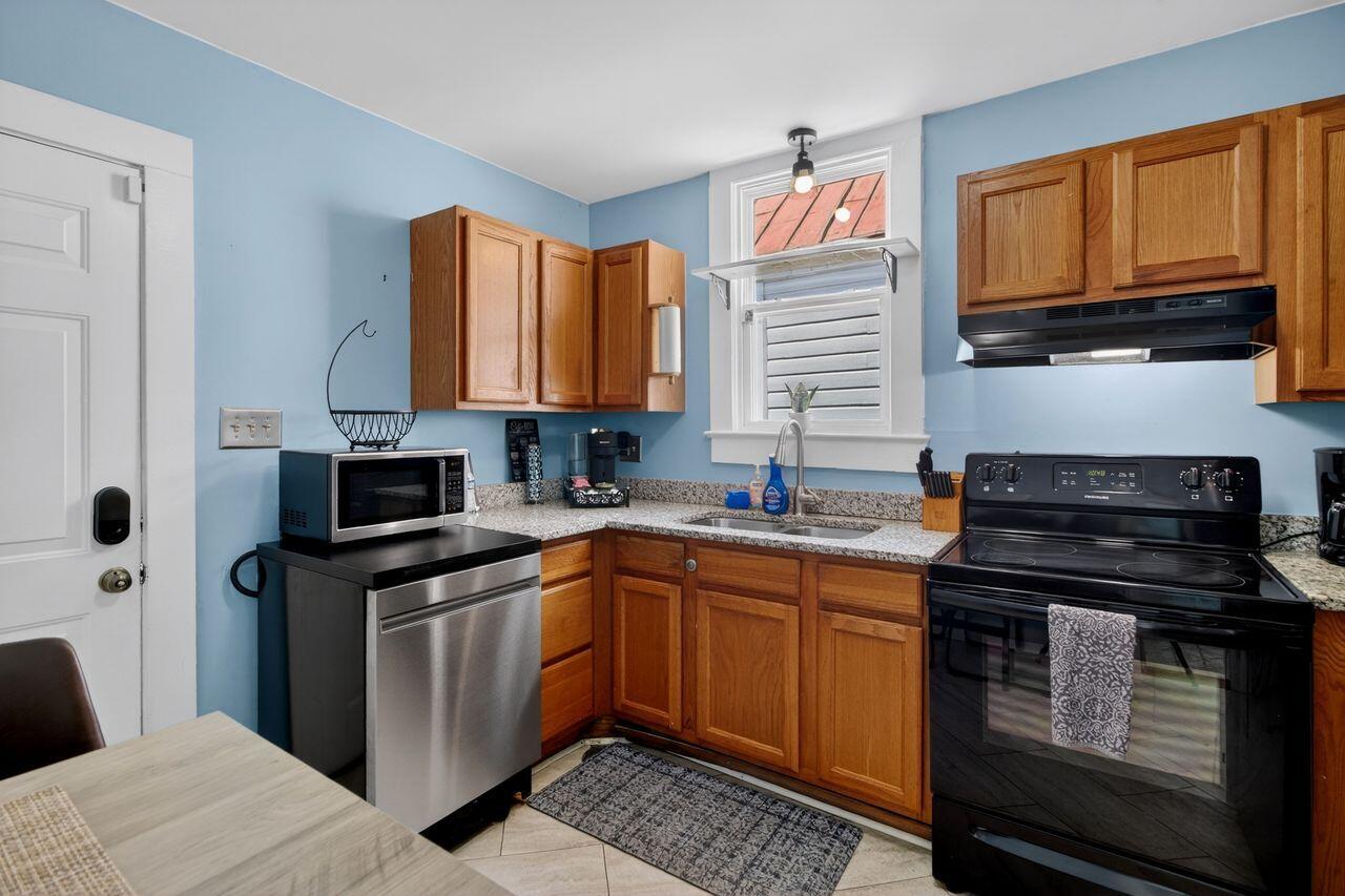 435 Race Street Charleston, SC 29403 - Photo 10 of 42 Unit A