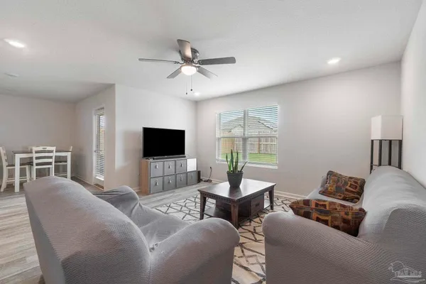 $2,000 | 4358 Redbay Court, Pace, FL 32571