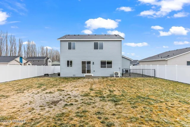 $369,500 | 311 Aspen Street North, Tieton, WA 98947