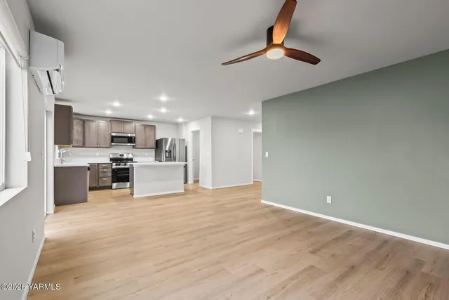 $369,500 | 311 Aspen Street North, Tieton, WA 98947