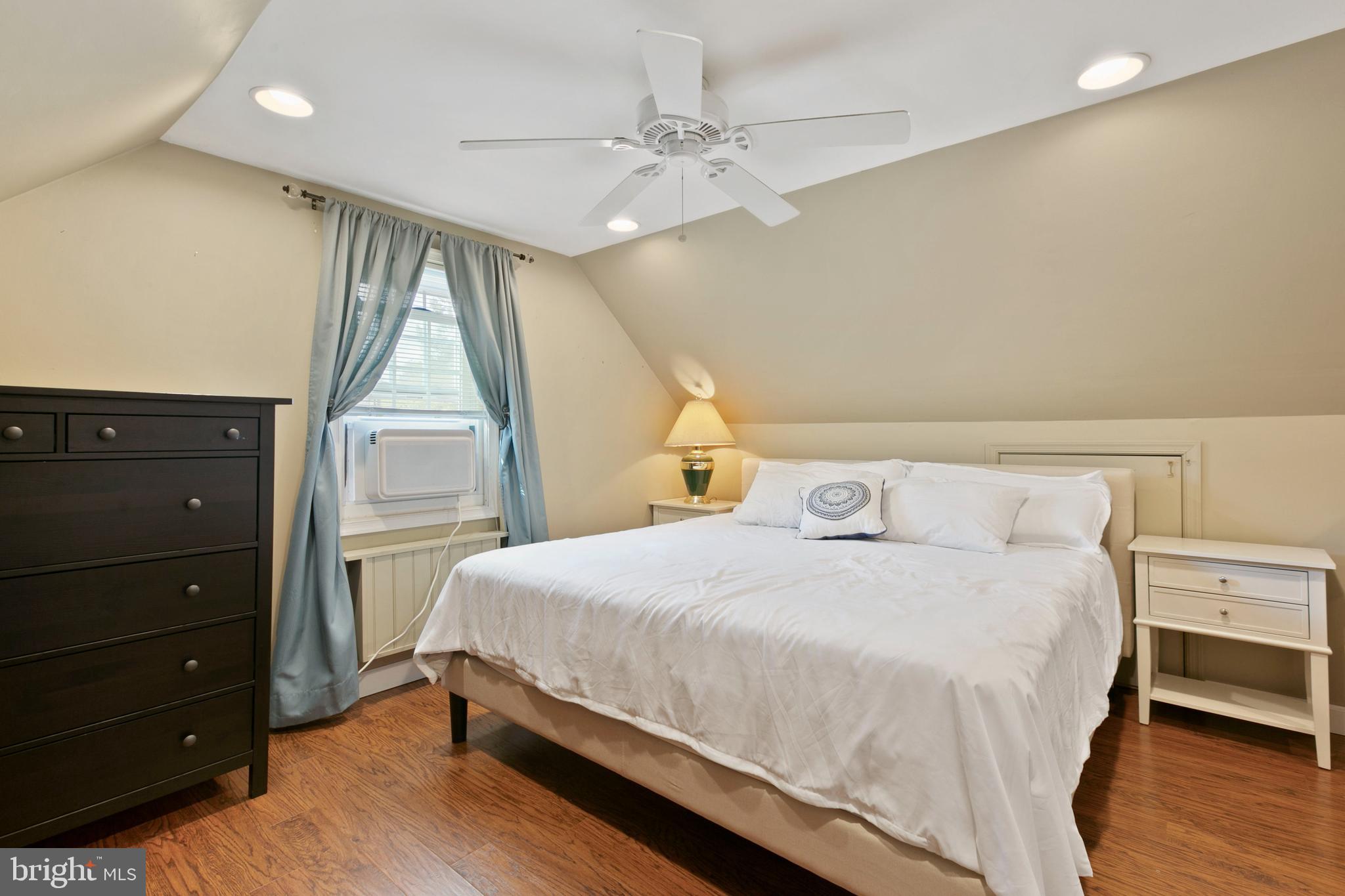 413 Warren Road Cockeysville, MD 21030 - Photo 23 of 36 Bedroom No. 3
