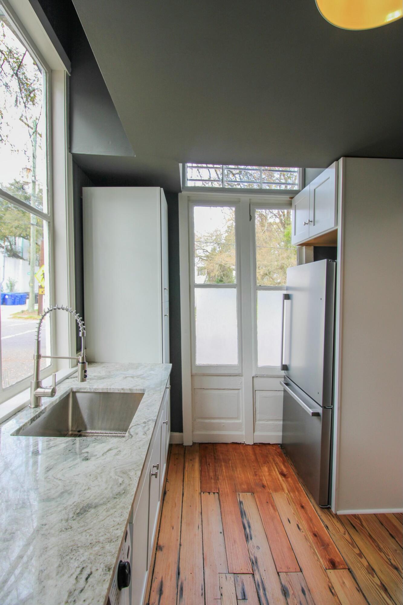 419 Whilden Street, Unit B Mount Pleasant, SC 29464 - Photo 6 of 12 tempImagef3Rl4p