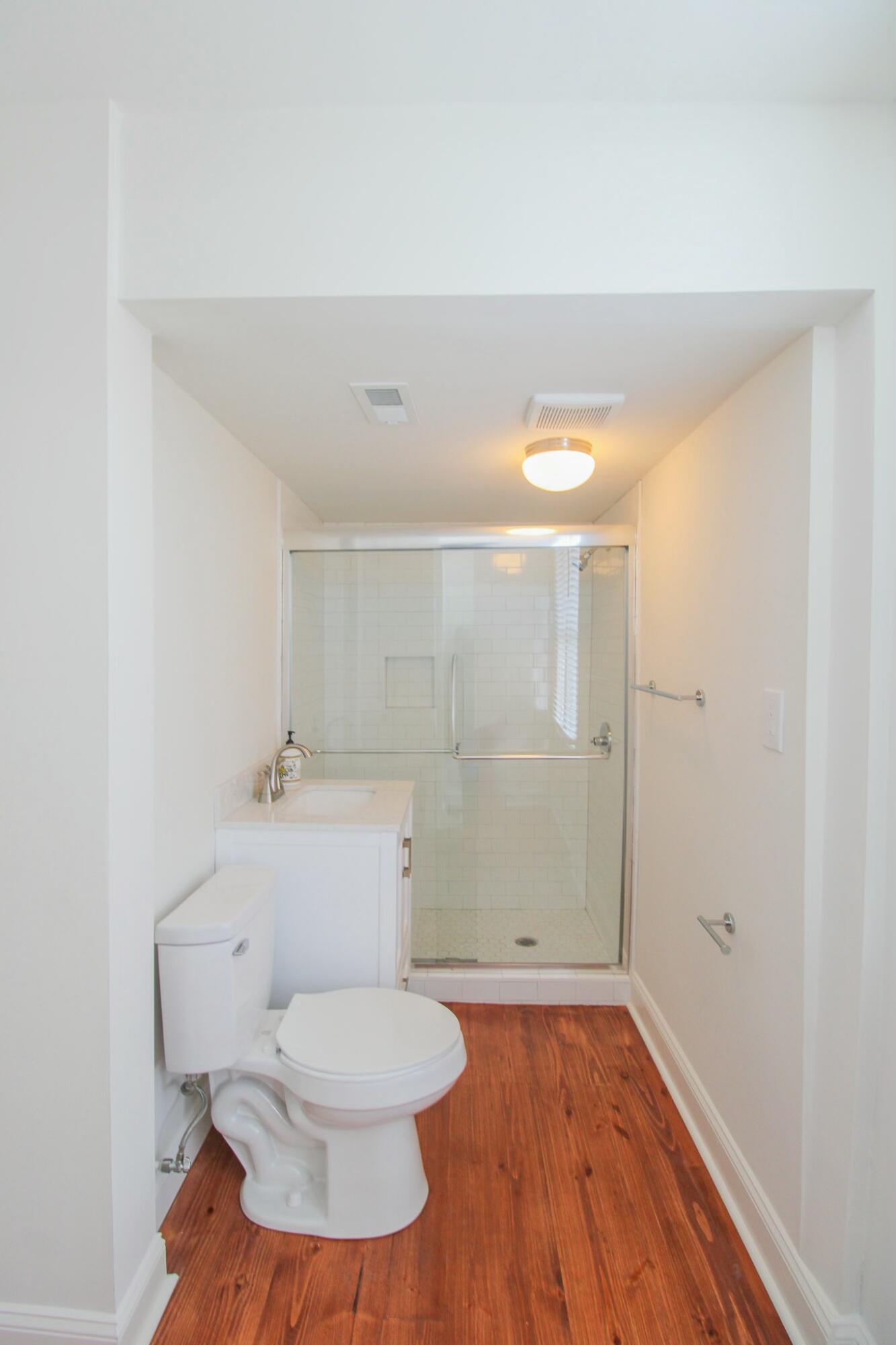 419 Whilden Street, Unit B Mount Pleasant, SC 29464 - Photo 10 of 12 tempImagelpHexD