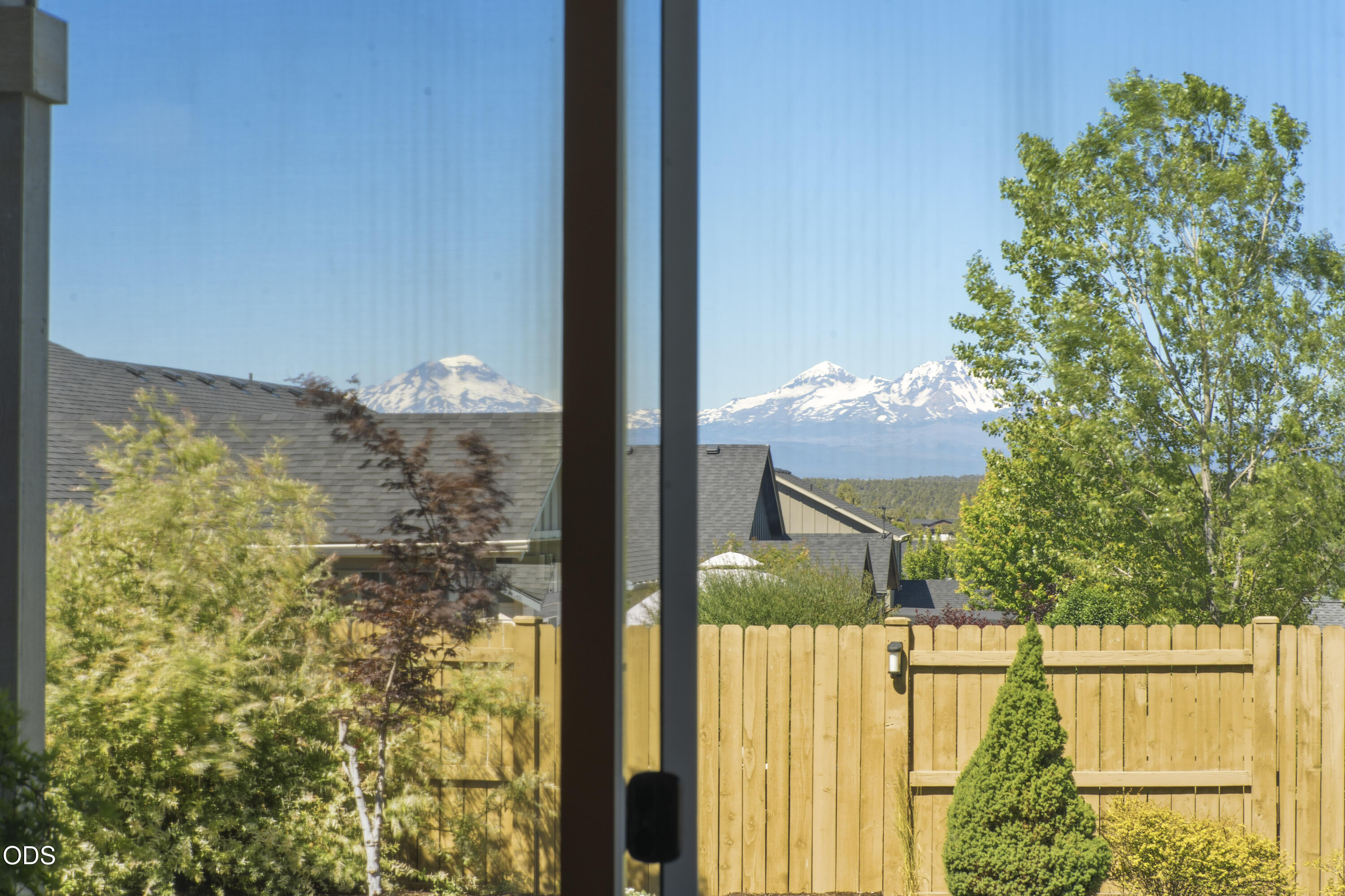 2859 Southwest 47th Street Redmond, OR 97756 - Photo 8 of 63
