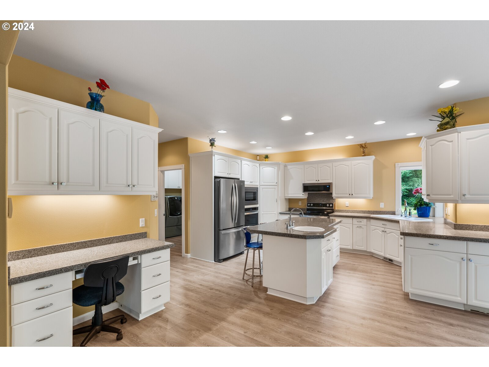 31500 Northwest 13th Avenue Ridgefield, WA 98642 - Photo 19 of 48 a kitchen with refrigerator and cabinets