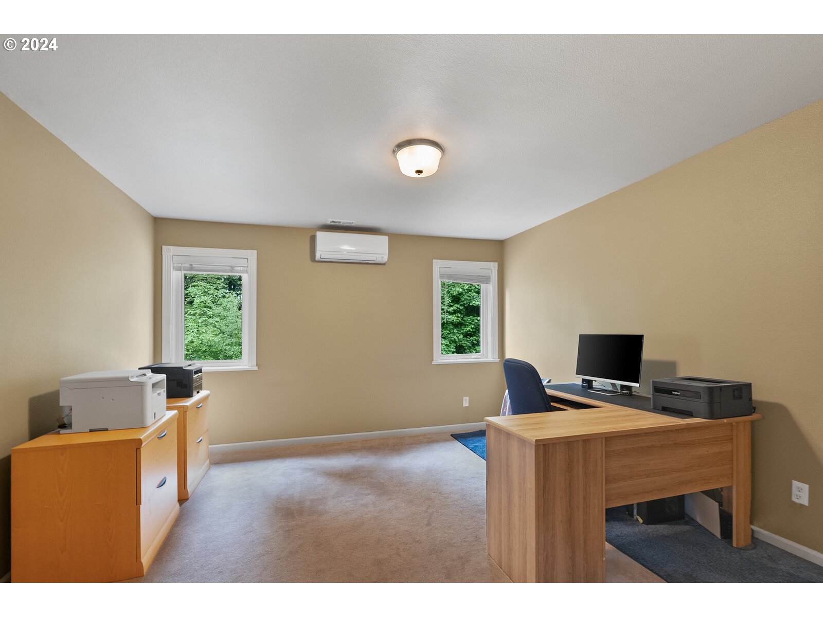 31500 Northwest 13th Avenue Ridgefield, WA 98642 - Photo 37 of 48 a living room with a couch and a window