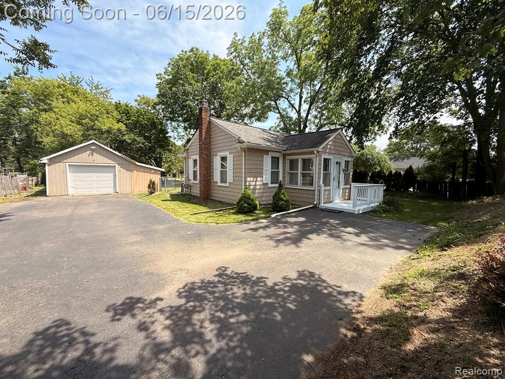29780 Milford Road New Hudson, MI 48165 - Photo 2 of 14