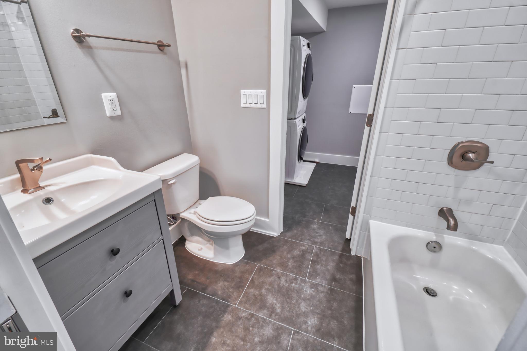 2013 Benning Road Northeast, Unit 5 Washington, DC 20002 - Photo 7 of 15 Bathroom