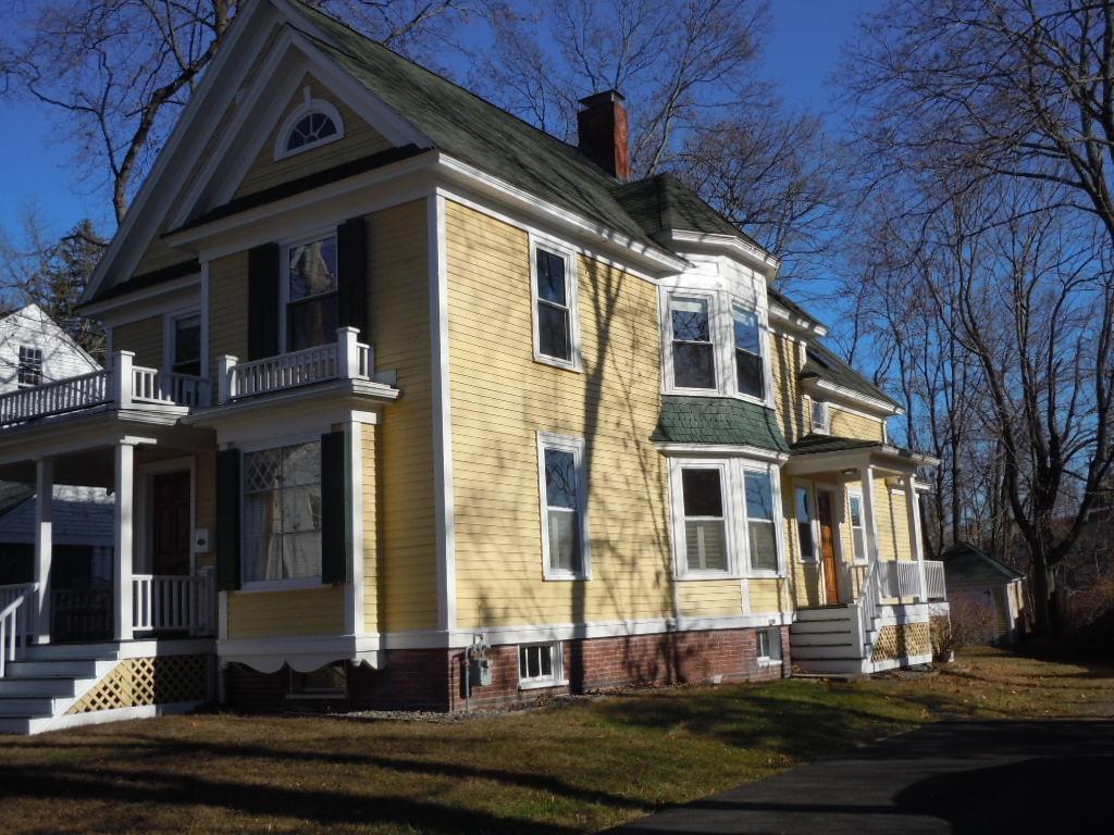 12 Ash Street Exeter, NH 03833 - Photo 2 of 29 Gallery Image 2