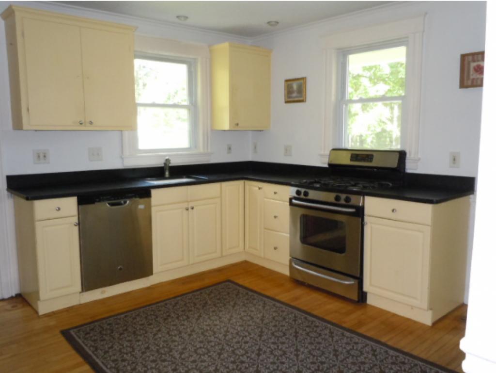 12 Ash Street Exeter, NH 03833 - Photo 9 of 29 Gallery Image 9