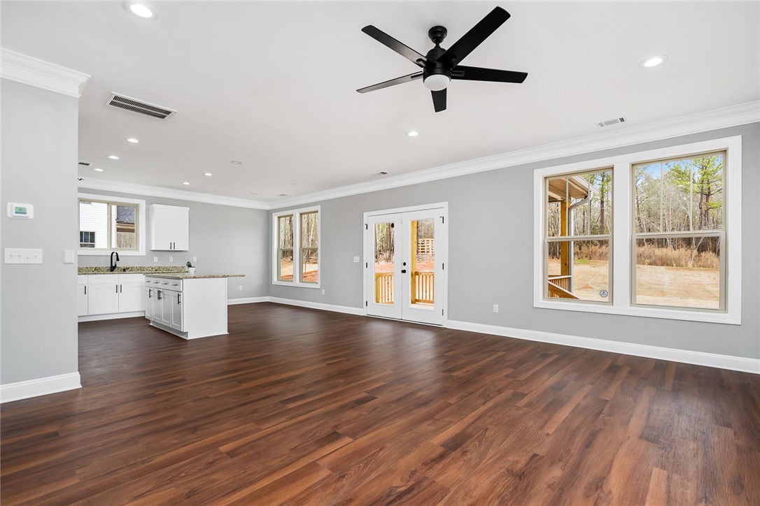 5838 Pearman Dairy Road Anderson, SC 29625 - Photo 12 of 47 Living Room